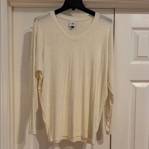 CAbi Cream V-Neck Lightweight Long Sleeve Top